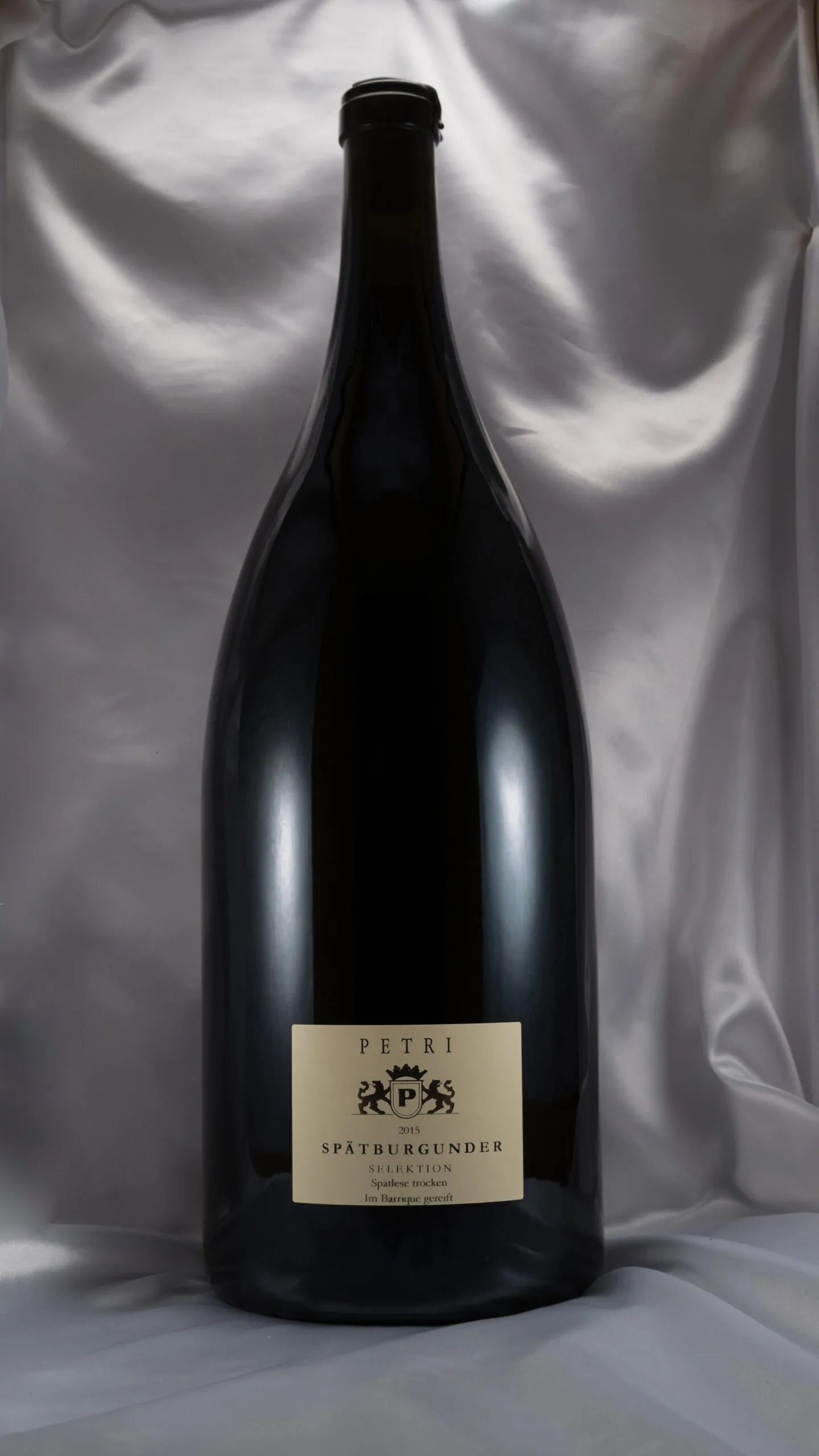 Flaske af Weingut Petri Spätburgunder Selektion 5 liter 2015